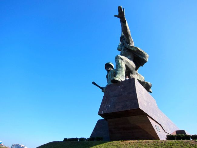 Sevastapol statue 2