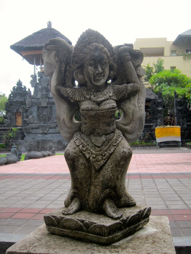 Statue