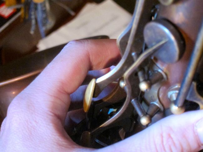 When the hand is in proper position, the palm keys are quite far from the palm.